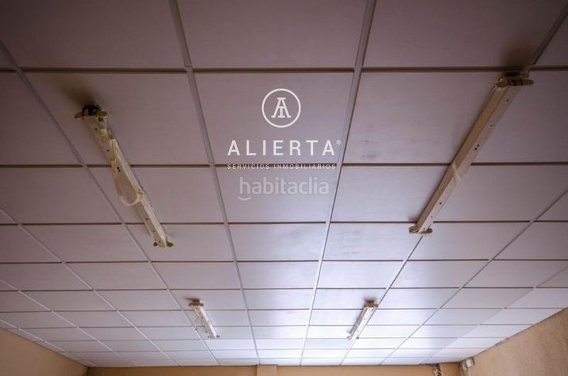 Foto c3e69061-dbbf-489b-b21d-52544cb01942. Nau industrial a Las Fuentes Zaragoza