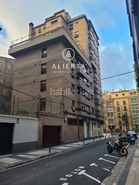 Foto 00f82a77-aacf-40eb-b70b-5a45ff3a26c2. Aparcament cotxe a Paseo Sagasta Zaragoza