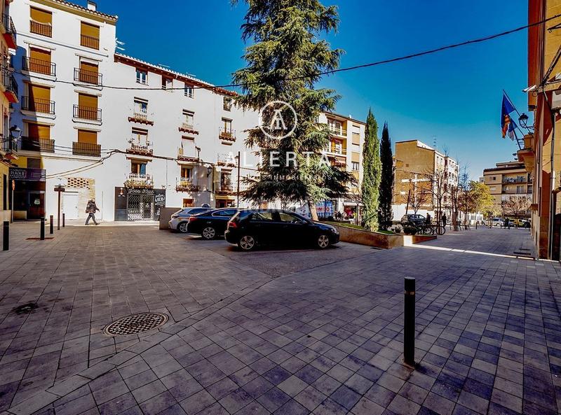 Foto 14e0ea9d-fc9f-4c13-b31e-ef4e7826d4be. Edificio plaza joaquín costa en Centro Calatayud