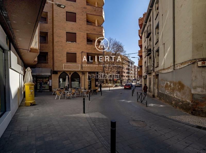 Foto dc77e4a1-ba1f-41a4-adc1-83bf77e21cf3. Edificio plaza joaquín costa en Centro Calatayud