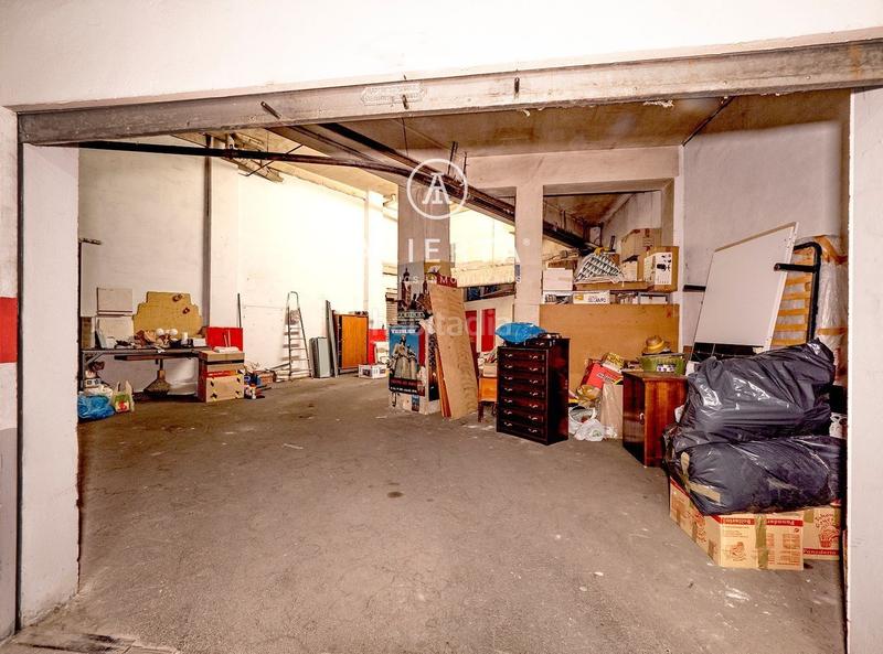 Foto c4aff32a-a872-42e0-a6c7-acda9472bd08. Car parking in Las Delicias Zaragoza