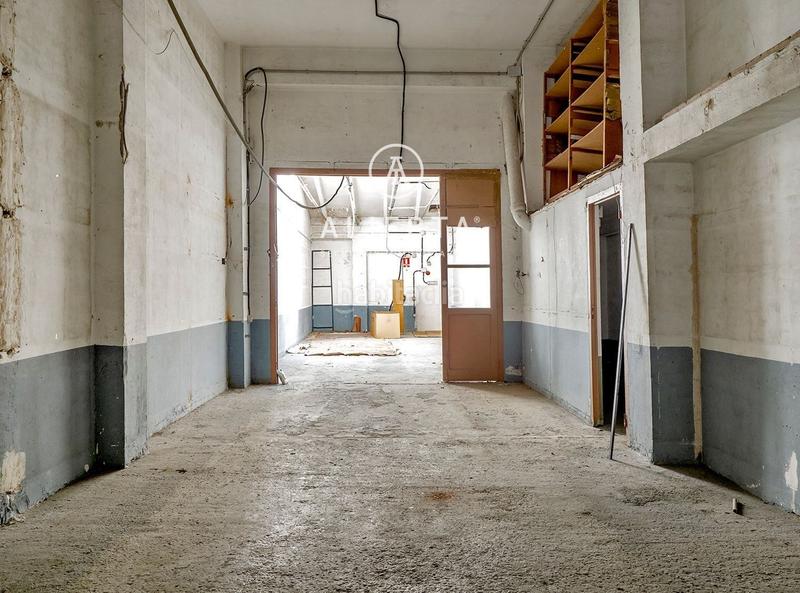 Foto a858ac39-cc0c-4c7d-a4e9-6c3b4bb20a48. Capannone industriale in La Granja Zaragoza