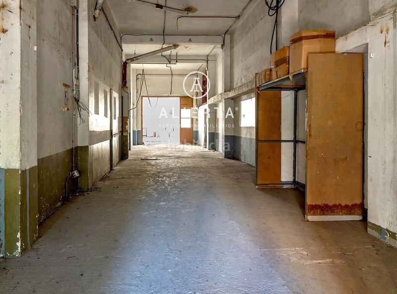 Foto fccd868f-4ec3-4d52-9796-4e5fd4da5811. Capannone industriale in La Granja Zaragoza