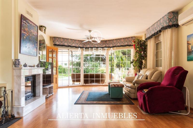 Foto 205b9744-d2c0-4c64-964c-4a4b4b9f9b83. Chalet mit heizung parking pool in Venta del Olivar Zaragoza