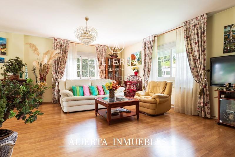 Foto 5653ad4c-e588-4fd7-a7bf-801d1583bb15. Chalet mit heizung parking pool in Venta del Olivar Zaragoza