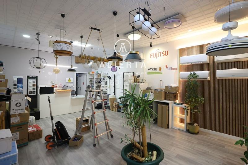 Foto efc93384-ce2b-4f04-bca0-49b4f208b825. Alquiler local comercial local calle miguel servet i en Zaragoza