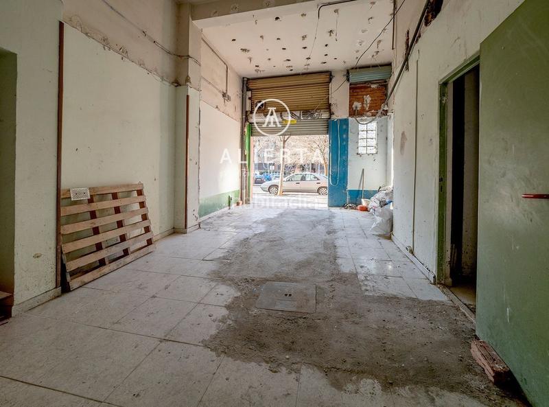 Foto e040c72b-a80f-49d2-9d3c-7b42443d1eac. Fabrikhalle in Barrio Jesús Zaragoza