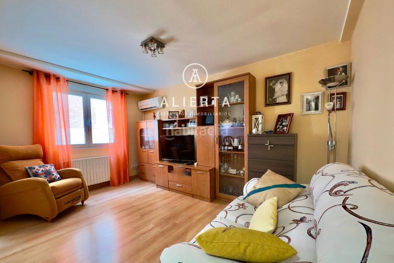 Foto aa97705c-a9c7-49bf-983d-7ad16d0883cf. Appartamento in Las Delicias Zaragoza
