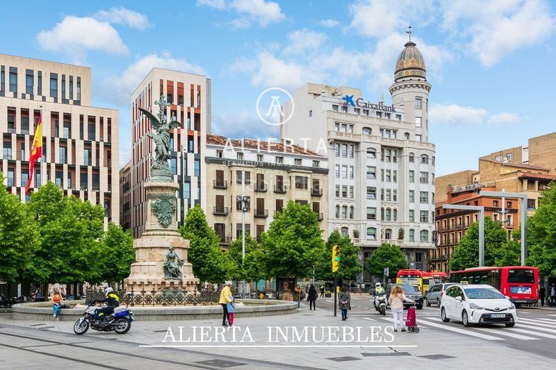 Foto 15069af6-a4a6-47d4-8df1-fce76786fa09. Bureau avec chauffage dans La Magdalena Zaragoza