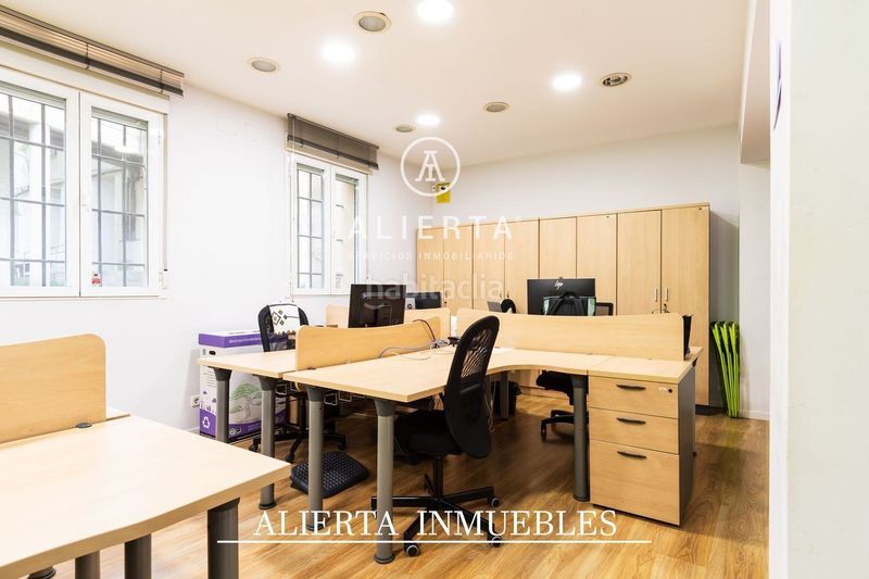 Foto a80d7a9a-69b6-4ca1-8bb4-f78b91f42b3f. Bureau avec chauffage dans La Magdalena Zaragoza