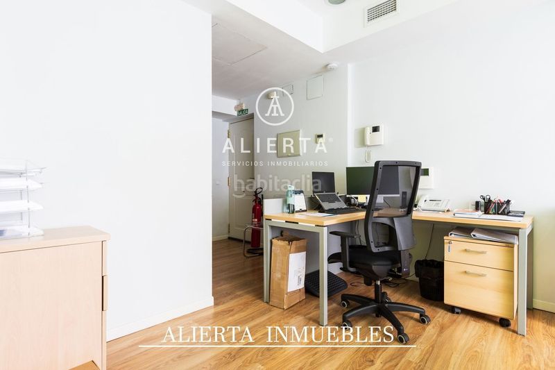 Foto b9dc0bfa-0e1d-4b0f-8f1f-51d6e777e6e4. Bureau avec chauffage dans La Magdalena Zaragoza