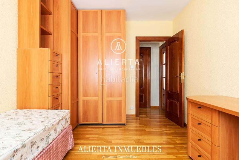 Foto 097c5042-6457-4dbc-9f14-8580440071dc. Ático Avenida Cataluña iii en Avenida Cataluña Zaragoza