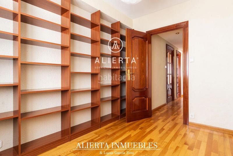 Foto 253de43c-12f0-4658-9de1-45c2fe6c6f26. Ático Avenida Cataluña iii en Avenida Cataluña Zaragoza