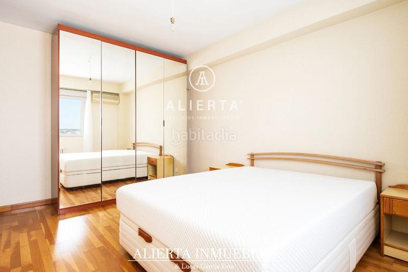 Foto 42eaf3db-4783-443e-af22-2a804ab9c4dd. Ático Avenida Cataluña iii en Avenida Cataluña Zaragoza