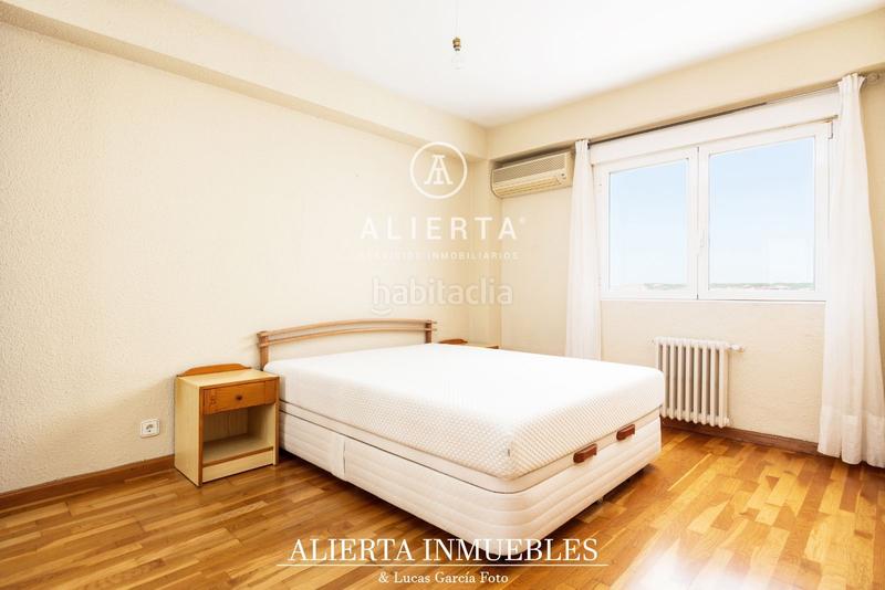 Foto 68af1c17-708f-4f05-a32a-db1dd15846ae. Ático Avenida Cataluña iii en Avenida Cataluña Zaragoza