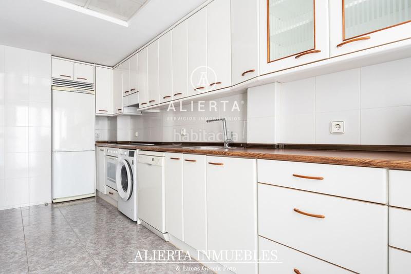 Foto c706d2b6-4fc3-4c4e-858c-d1f9a47ed9e4. Ático Avenida Cataluña iii en Avenida Cataluña Zaragoza