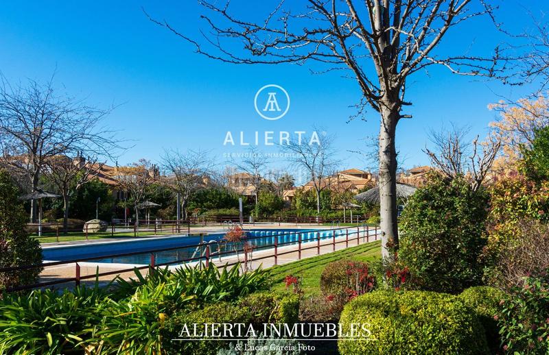 Foto 9093f1e6-8da1-4867-8cb6-9696df317b29. Casa con riscaldamento piscina in Montecanal Zaragoza