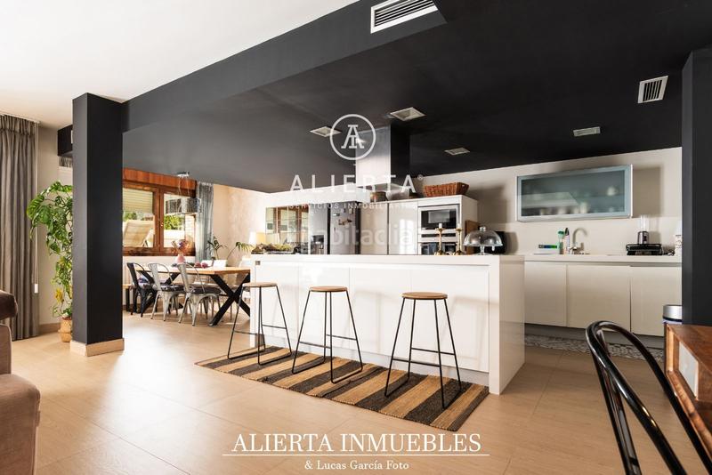 Foto d85afbde-6032-4242-8f0e-6351c5d9b63a. Casa con riscaldamento piscina in Montecanal Zaragoza