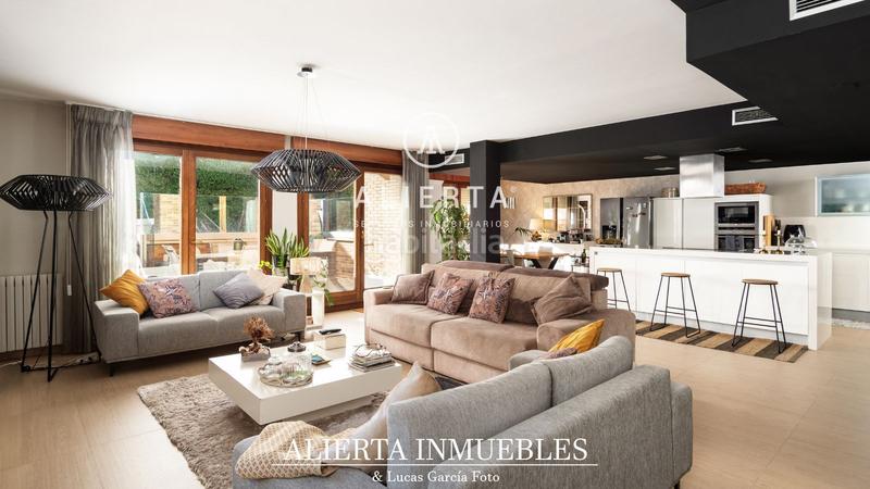 Foto e1abf4a7-65d7-469f-b7c7-9c8b06fb05fa. Casa con riscaldamento piscina in Montecanal Zaragoza