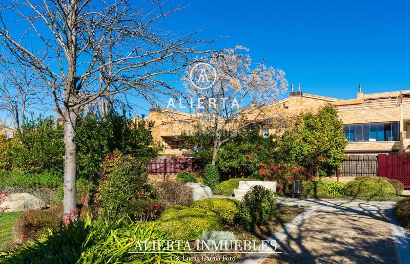 Foto ea78aac8-4cce-4d08-9555-f57f0b9df134. Casa con riscaldamento piscina in Montecanal Zaragoza