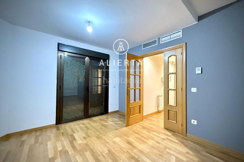 Foto 6516555f-5b8a-4aff-ae2c-d79c5a537d0b. Affitto appartamento con riscaldamento parcheggio in Zaragoza