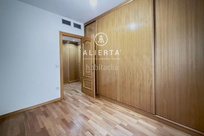 Foto 8b5c3cd8-b25a-4cd1-b4ef-3e2927ebfff2. Rent flat with heating parking in Universidad San Francisco Zaragoza