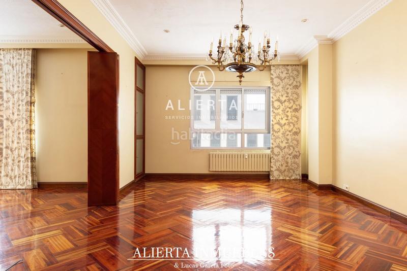 Foto 23ad3847-b540-4feb-bddd-0030a6cb76af. Flat with heating parking in Paseo Independencia Zaragoza
