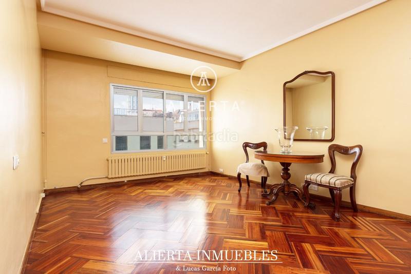 Foto 31ad478b-e491-4ec7-a912-af03eab45036. Flat with heating parking in Paseo Independencia Zaragoza