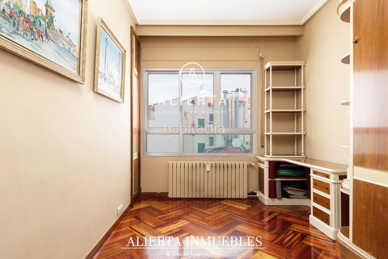 Foto 5c9b7167-e852-4fab-b8bd-d701c04fbdeb. Flat with heating parking in Paseo Independencia Zaragoza