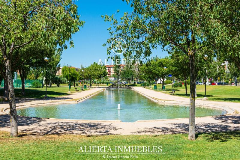 Foto 0f570456-f719-4cef-abb2-7dca3057343a. Attique avec chauffage parking dans Salvador Allende Zaragoza