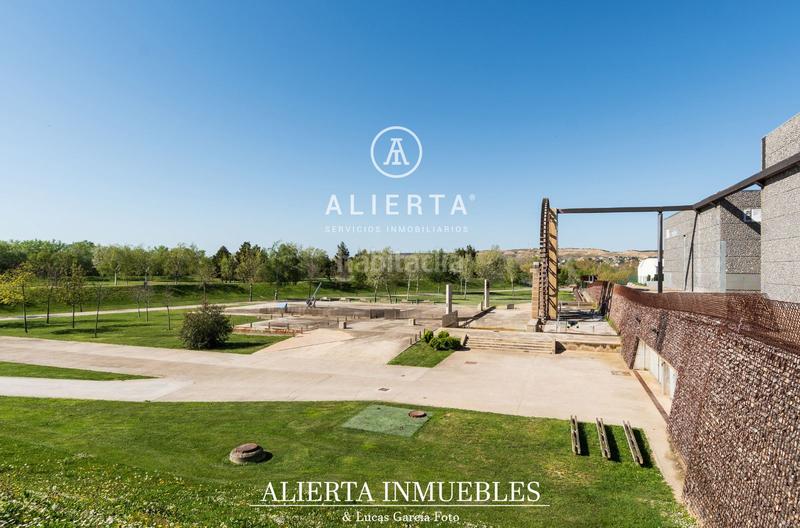 Foto 48ac08a6-13ee-441c-b12a-cfd9bd4e5303. Attique avec chauffage parking dans Salvador Allende Zaragoza