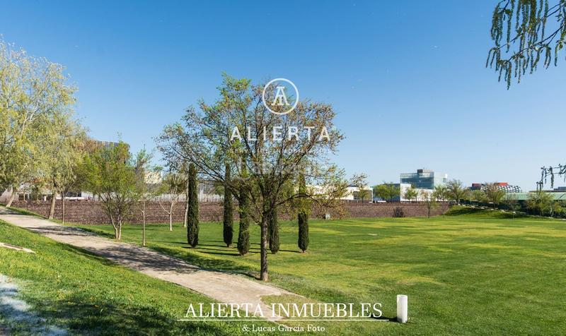 Foto b9f90f01-f275-4143-aba1-9338c14fd513. Attique avec chauffage parking dans Salvador Allende Zaragoza