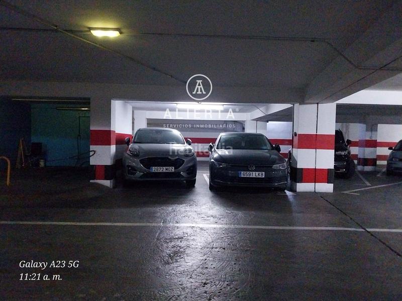 Foto e4c0b6d5-d008-4708-bf72-aeff3f1b9a50. Parking voiture dans Paseo Independencia Zaragoza