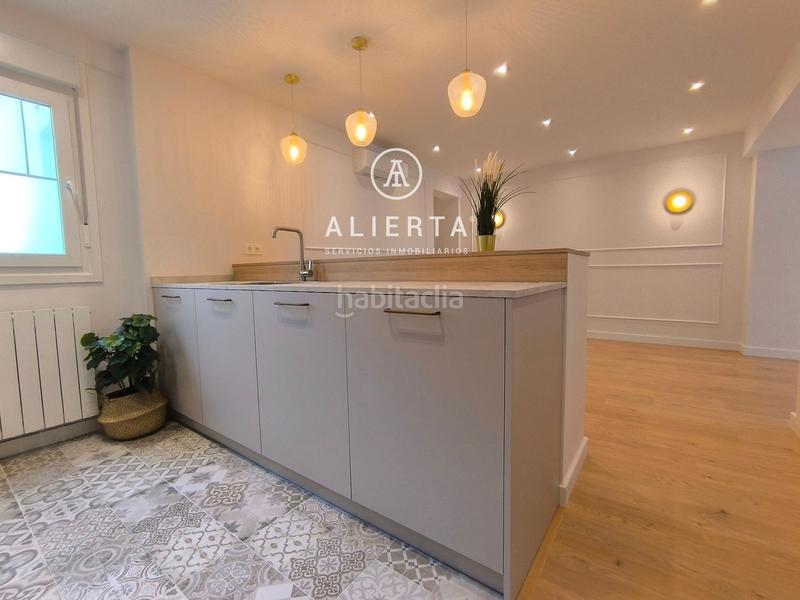 Foto be32d50f-4ad5-46aa-b9fb-1b3c132a909c. Piso calle santander en Ciudad Jardín - Parque Roma Zaragoza