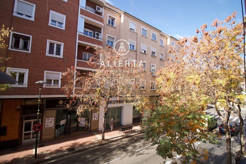 Foto 6403849a-6c69-4ac1-b6b7-26b57b9185f0. Piso calle garcía sanchez en Ciudad Jardín - Parque Roma Zaragoza