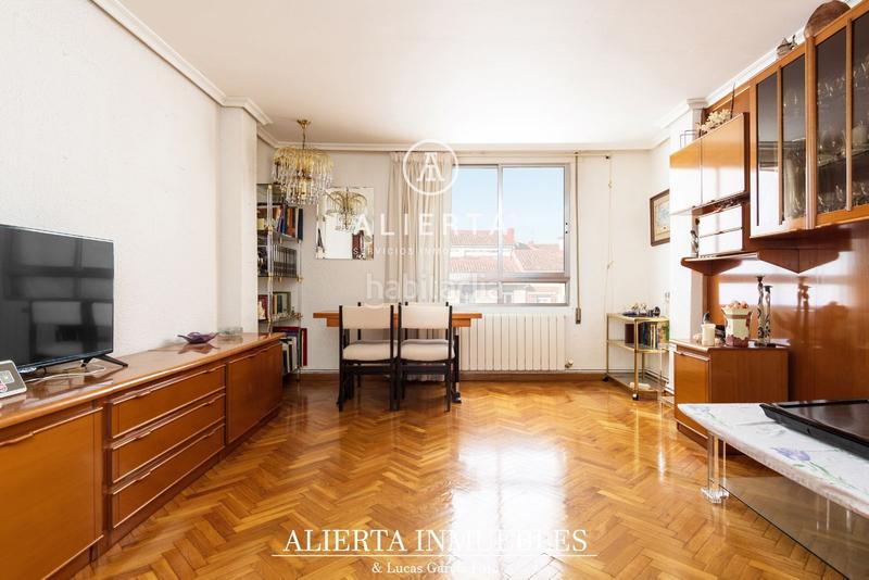 Foto 0200052a-372f-4367-9a18-1035db740e6e. Àtic amb calefacció a Universidad San Francisco Zaragoza