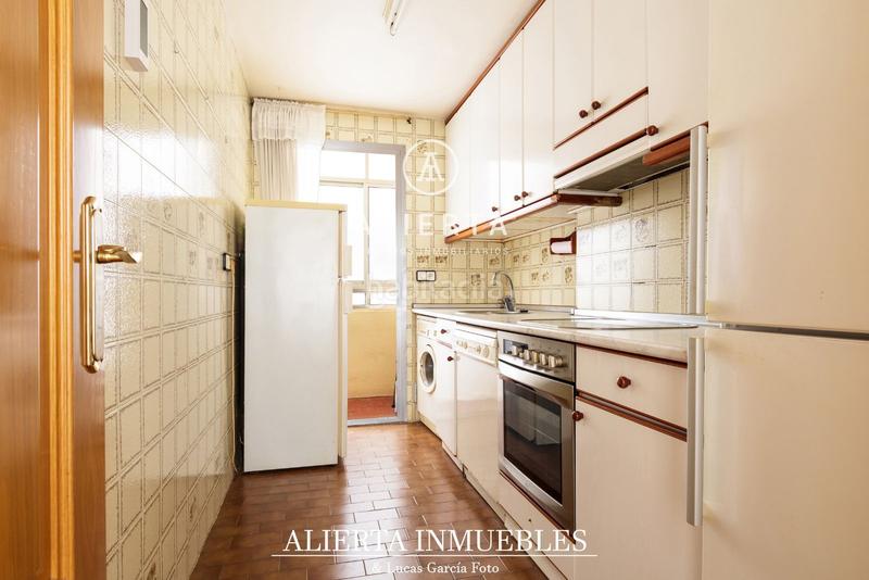 Foto 76934eb0-95a3-4862-b28b-5118758f23b0. Àtic amb calefacció a Universidad San Francisco Zaragoza