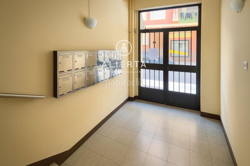 Foto 5ec73c9f-3405-4b6f-b463-ffc0114ede19. Flat with heating in La Magdalena Zaragoza