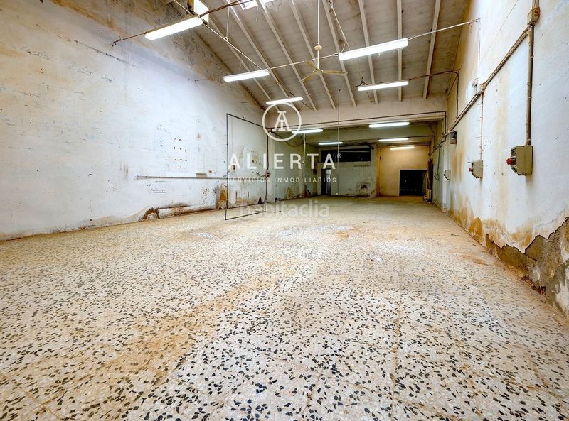 Foto d7b41d1a-54fb-4f44-9461-13290d8827db. Nau industrial a Casablanca Zaragoza