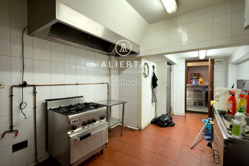 Foto 03bc1d12-47d5-424a-b160-3354ea606617. Local comercial a Oliver Zaragoza