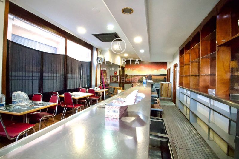 Foto 1bd41e73-7cb9-4433-a780-20fd4cce4617. Local comercial a Oliver Zaragoza