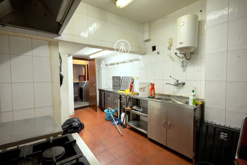 Foto 6f784292-c9e4-4f9a-bfb9-9dad03fd42f2. Local comercial a Oliver Zaragoza