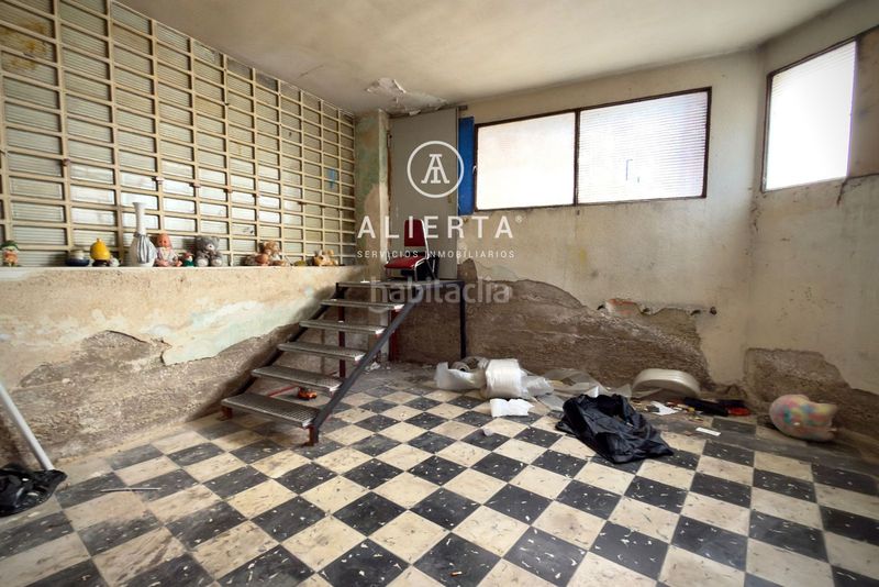 Foto b6dad6ac-ff83-4b74-beff-104094c125ba. Local comercial a Oliver Zaragoza