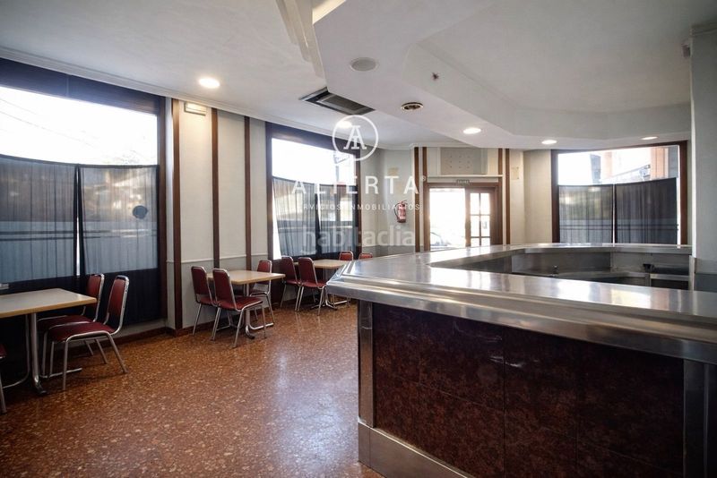 Foto c3641a3d-5040-47b2-ad97-6f0594d9007c. Local comercial a Oliver Zaragoza