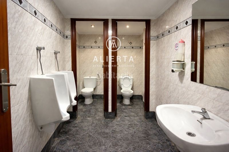 Foto ebf6136e-5e28-4ea5-b813-0265017d7f1c. Local comercial a Oliver Zaragoza