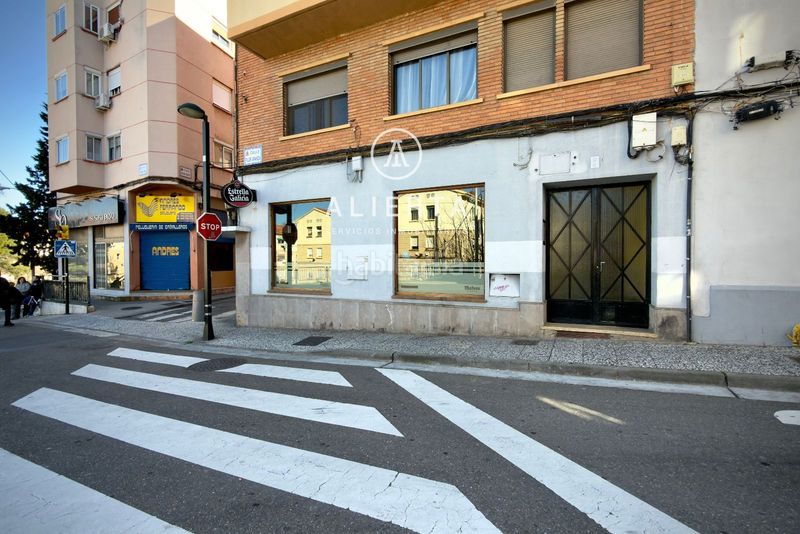 Foto f41e2559-c6e4-4097-96ea-56170e2d6820. Local comercial a Oliver Zaragoza