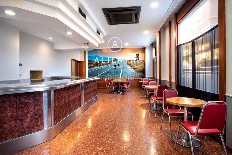 Foto fad4140c-5901-4baa-a7ec-641f46a1eb66. Local comercial a Oliver Zaragoza