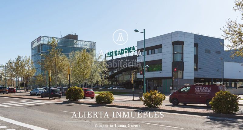 Foto b8b05c99-a60e-4829-98a7-8be93df8ba1f. Pis amb calefacció aparcament a Ranillas Zaragoza