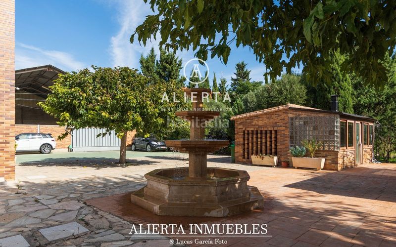 Foto 2bd53d60-d6d4-4944-b34a-9c6a7a6439f9. Lloguer casa amb calefacció piscina a San Juan de Mozarrifar Zaragoza