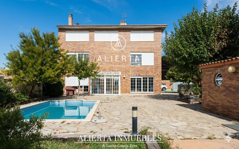 Foto 459fddb5-41fd-43bf-9e9b-a7e786c63dcf. Lloguer casa amb calefacció piscina a San Juan de Mozarrifar Zaragoza
